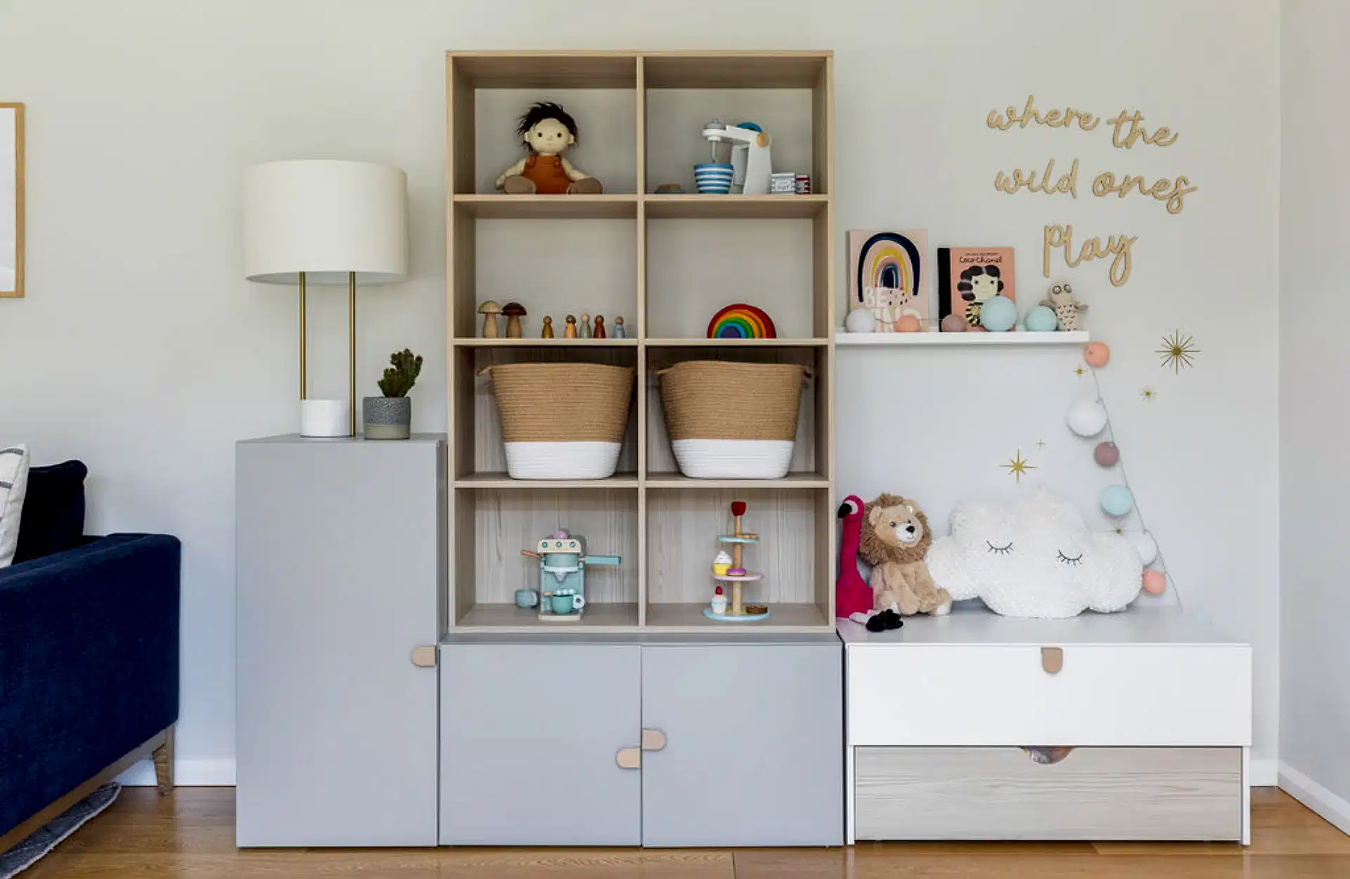 Minamlist play room design